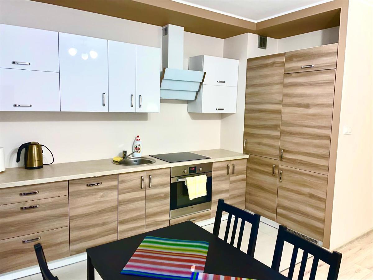 Apartament 48M W Centrum Grojca Grojec  Bagian luar foto