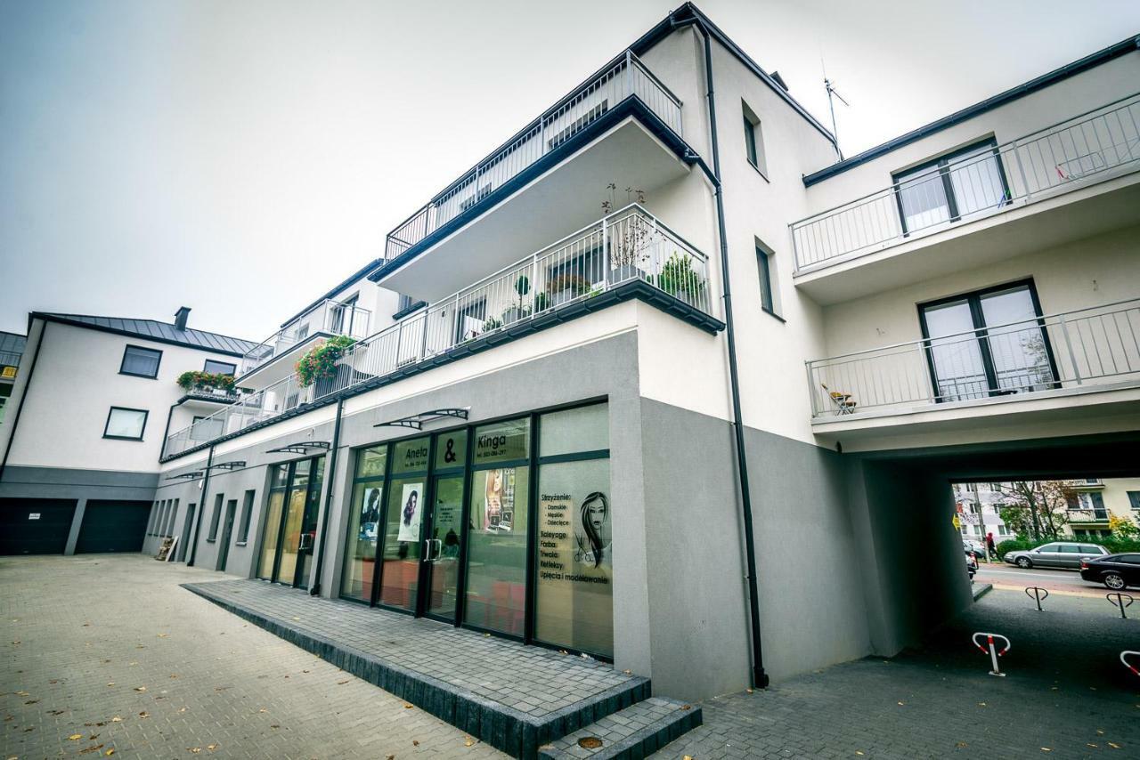 Apartament 48M W Centrum Grojca Grojec  Bagian luar foto