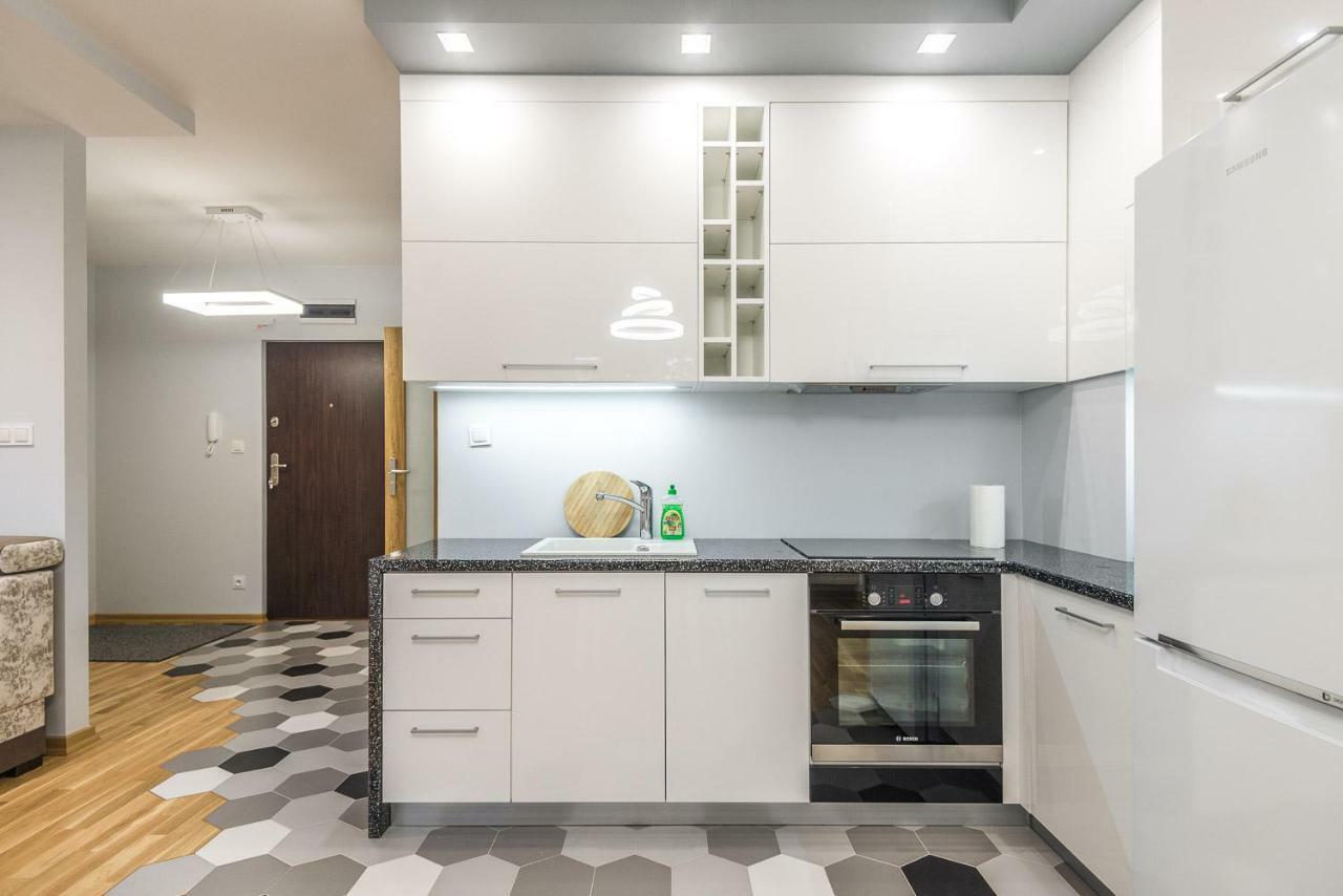Apartament 48M W Centrum Grojca Grojec  Bagian luar foto