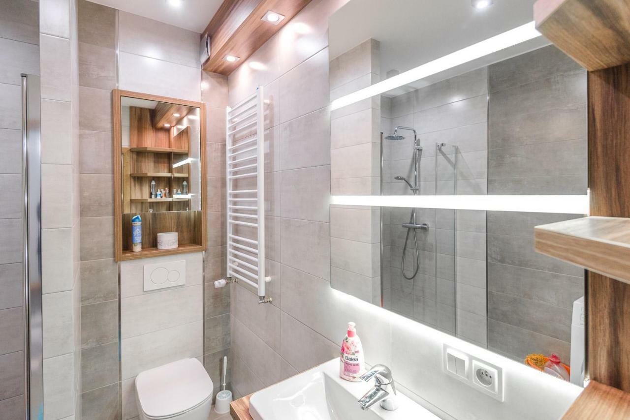 Apartament 48M W Centrum Grojca Grojec  Bagian luar foto