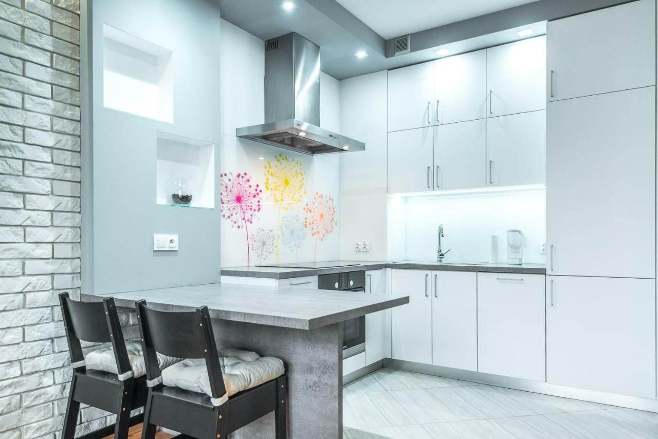 Apartament 48M W Centrum Grojca Grojec  Bagian luar foto
