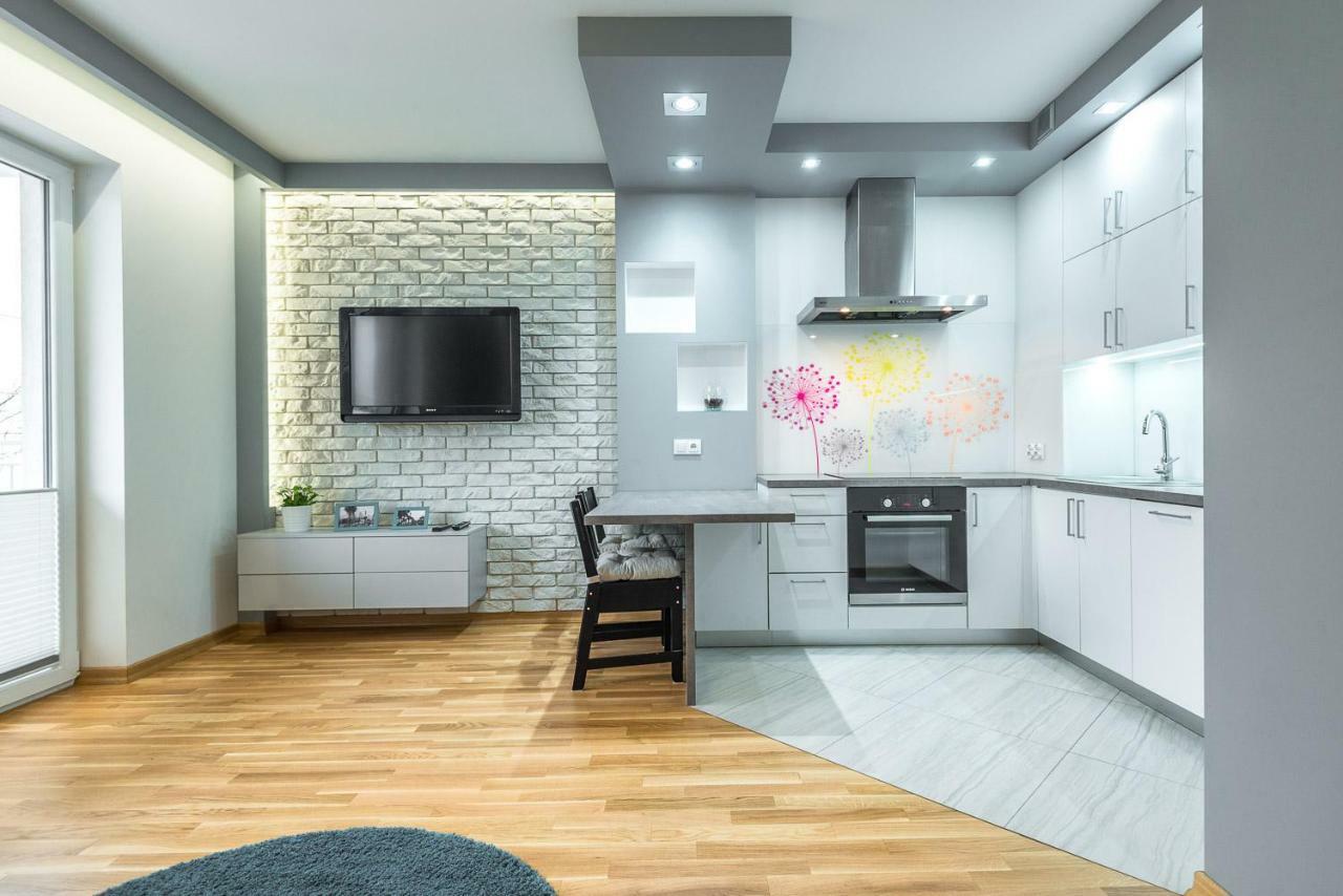 Apartament 48M W Centrum Grojca Grojec  Bagian luar foto