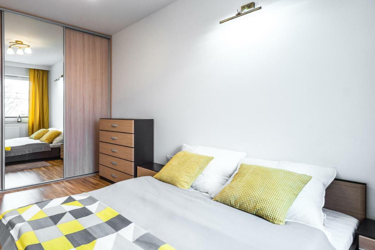 Apartament 48M W Centrum Grojca Grojec  Bagian luar foto